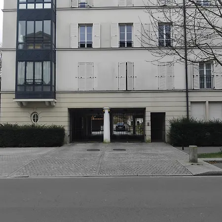 T3 Disneyland Et Gare A Pied Le Duplex 6 Ou 7 Personnes Appartement *